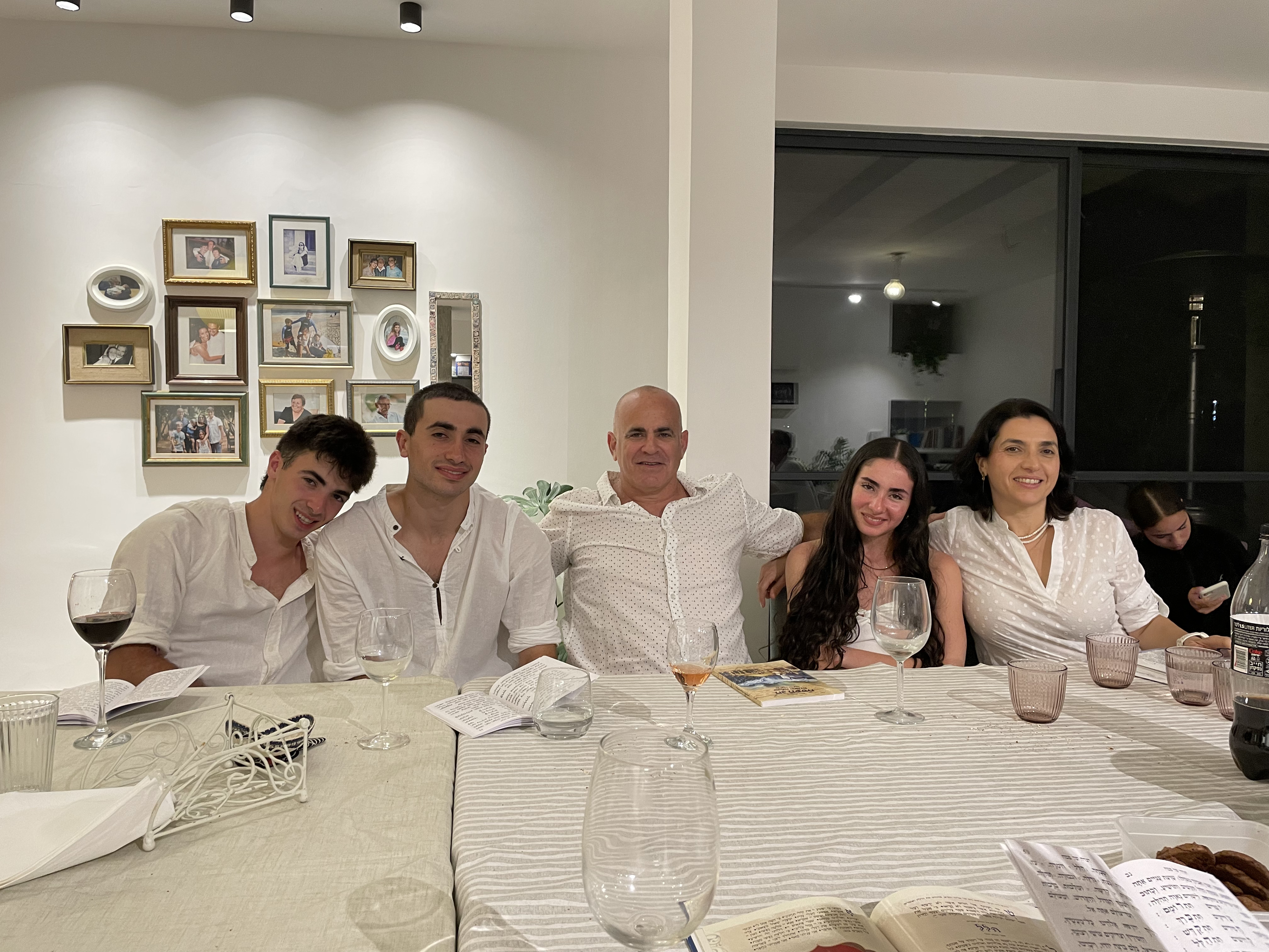 תמונה מהקומונה